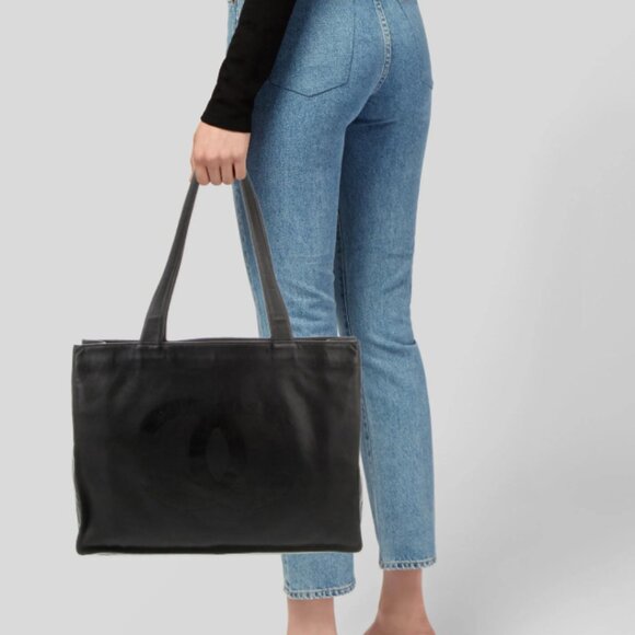 Chanel Timeless CC Black Leather Shopping Tote Excellent Condition - Picture 2 of 16